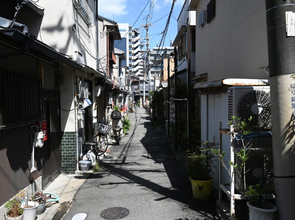 中津3の長屋風景