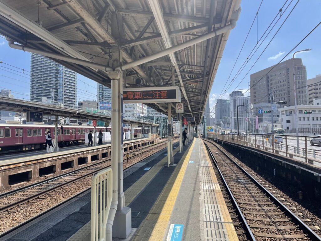 中津駅のホーム