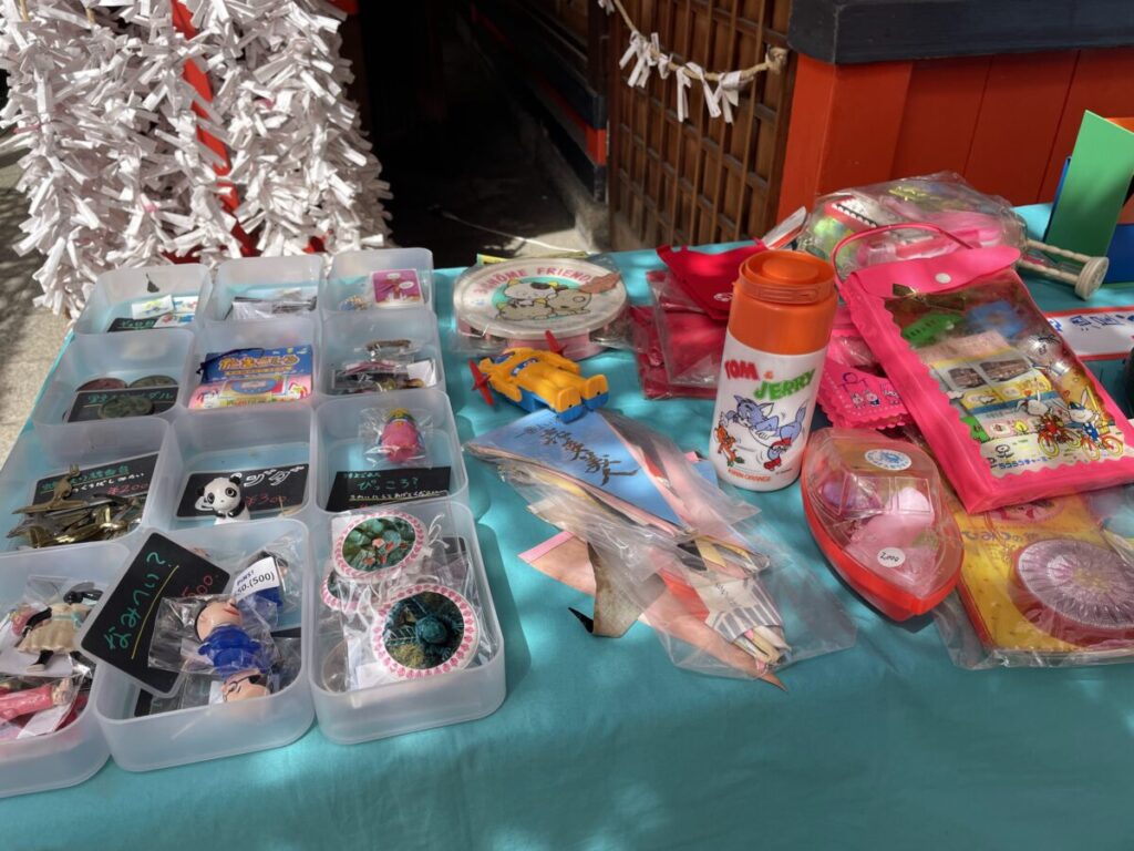 お初天神の蚤の市